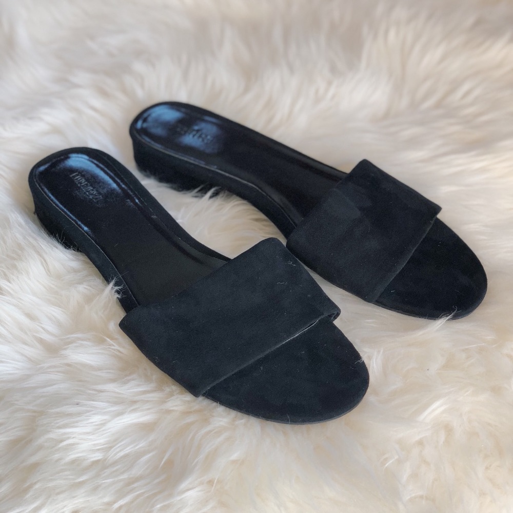 Black Sandals Size 9